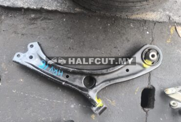 HONDA HRV 1.8 FRONT LOWER RH