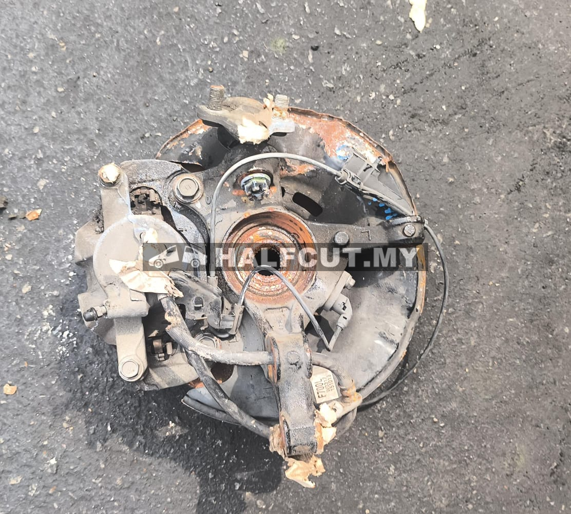 TOYOTA WISH 20 FRONT KNUCKLE LH