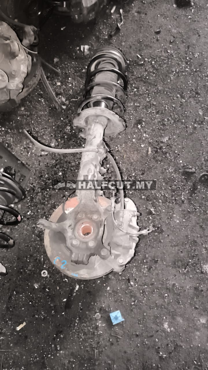 NISSAN SERENA C27 FRONT KNUCKLE & ABSORBER F/L