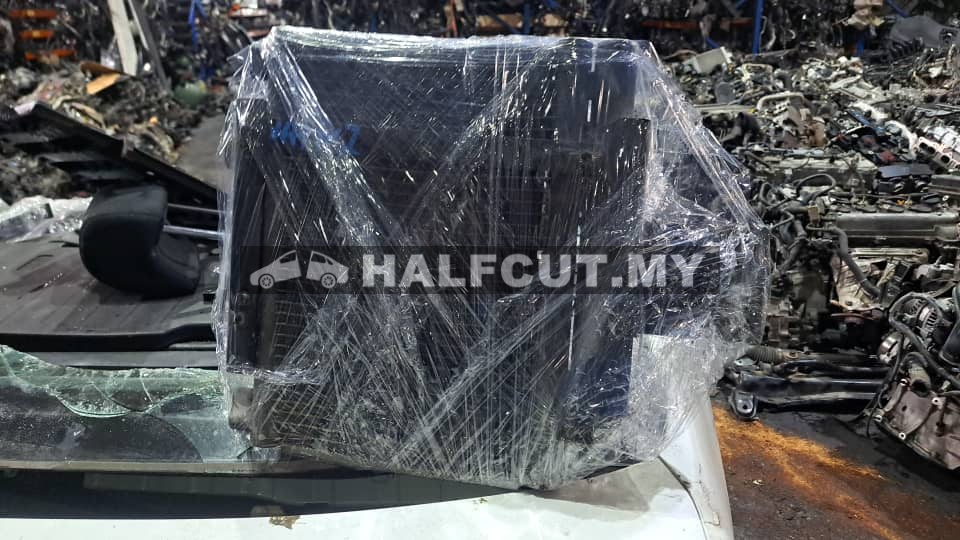 ISUZU HICON PRO 3TAN 4HK1 RADIATOR
