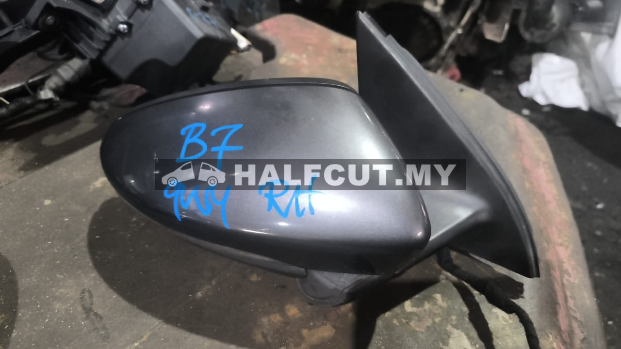 VOLKSWAGEN PASSAT B7 SM 7WY RH