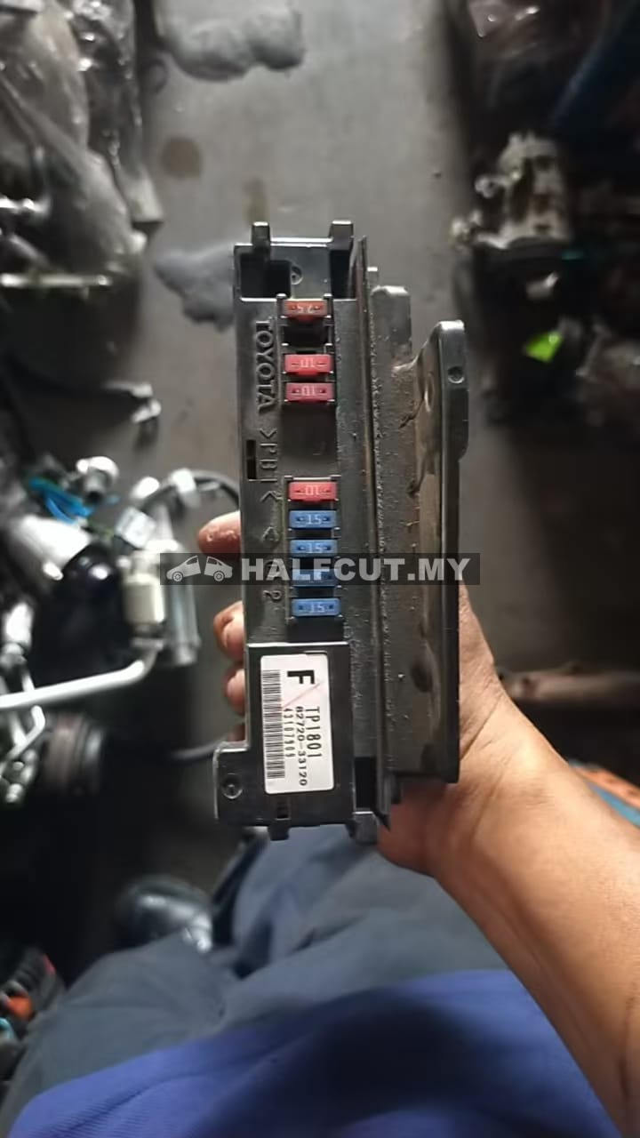 TOYOTA CAMRY ACV40 HEAD LAMP FUSE BOX MODULE