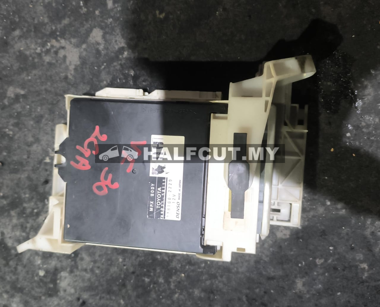 TOYOTA VELLFIRE 30 FUSE BOX (89221-58111)HH